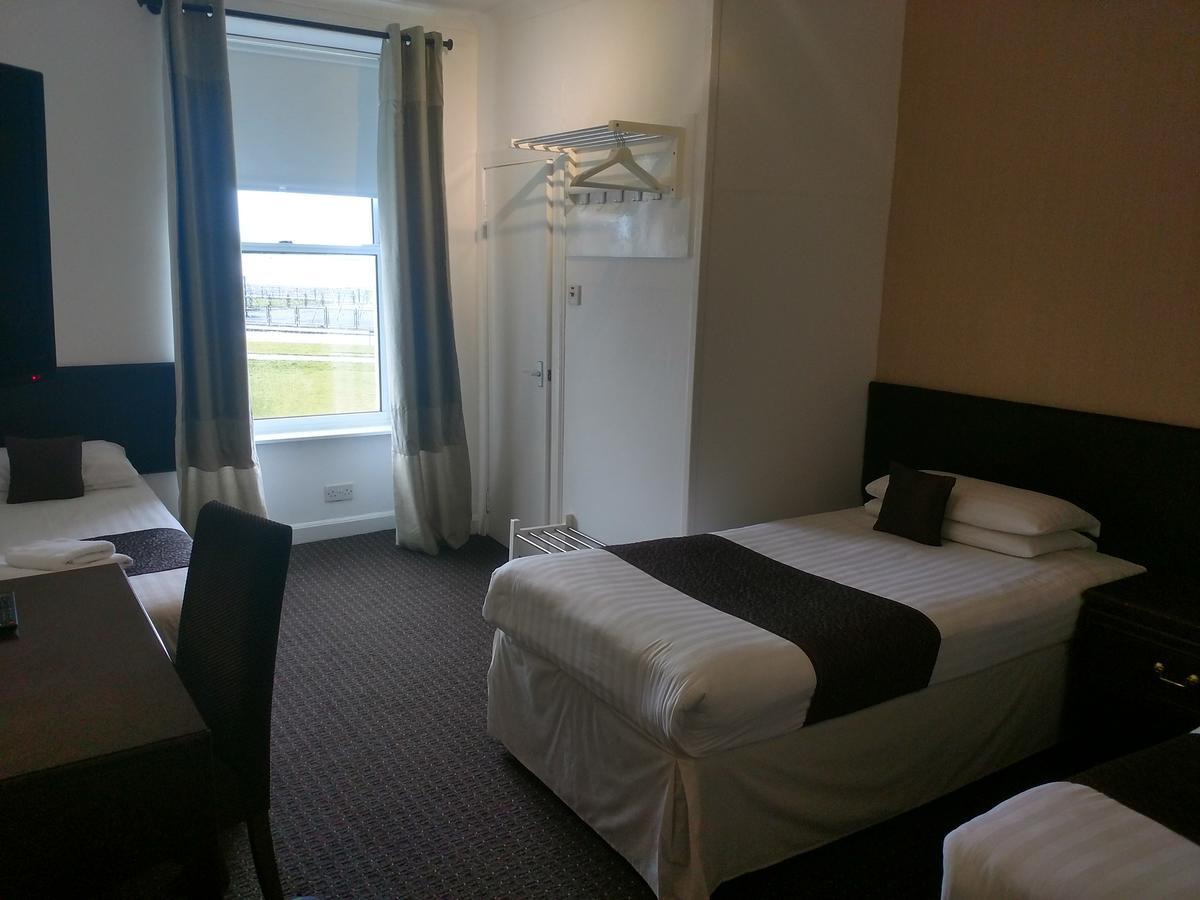 The Park Hotel Dunoon Esterno foto