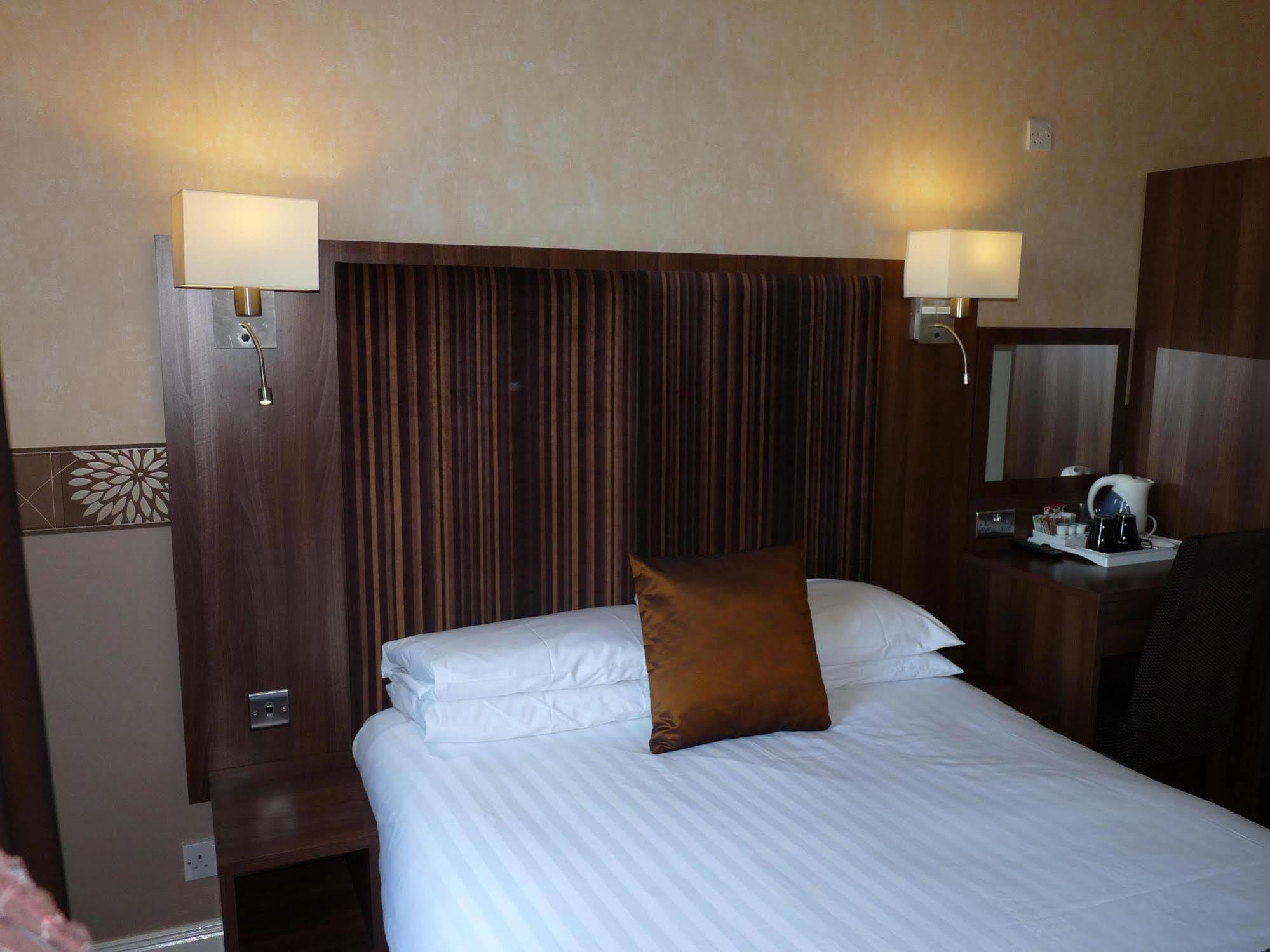 The Park Hotel Dunoon Esterno foto