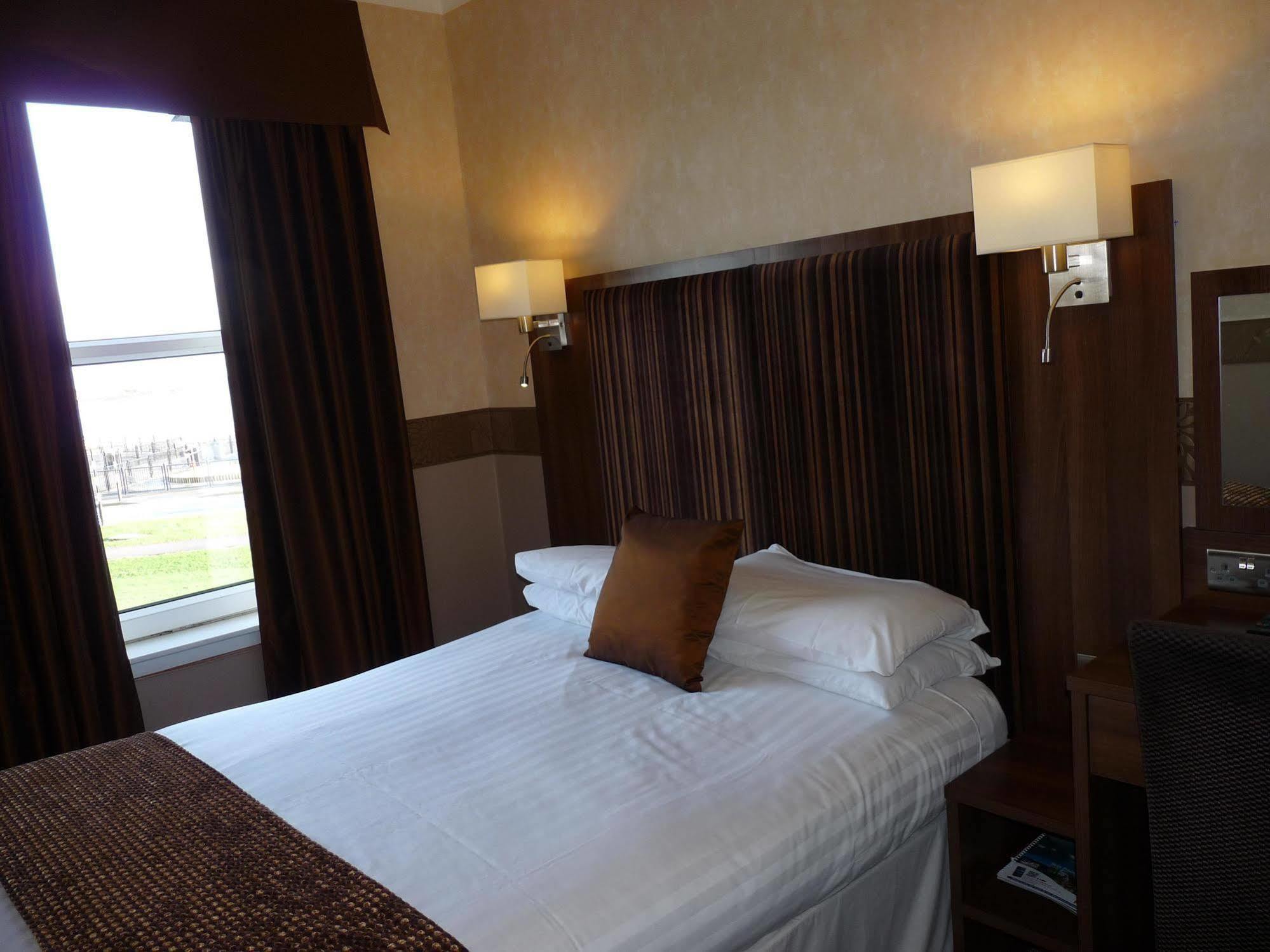 The Park Hotel Dunoon Esterno foto