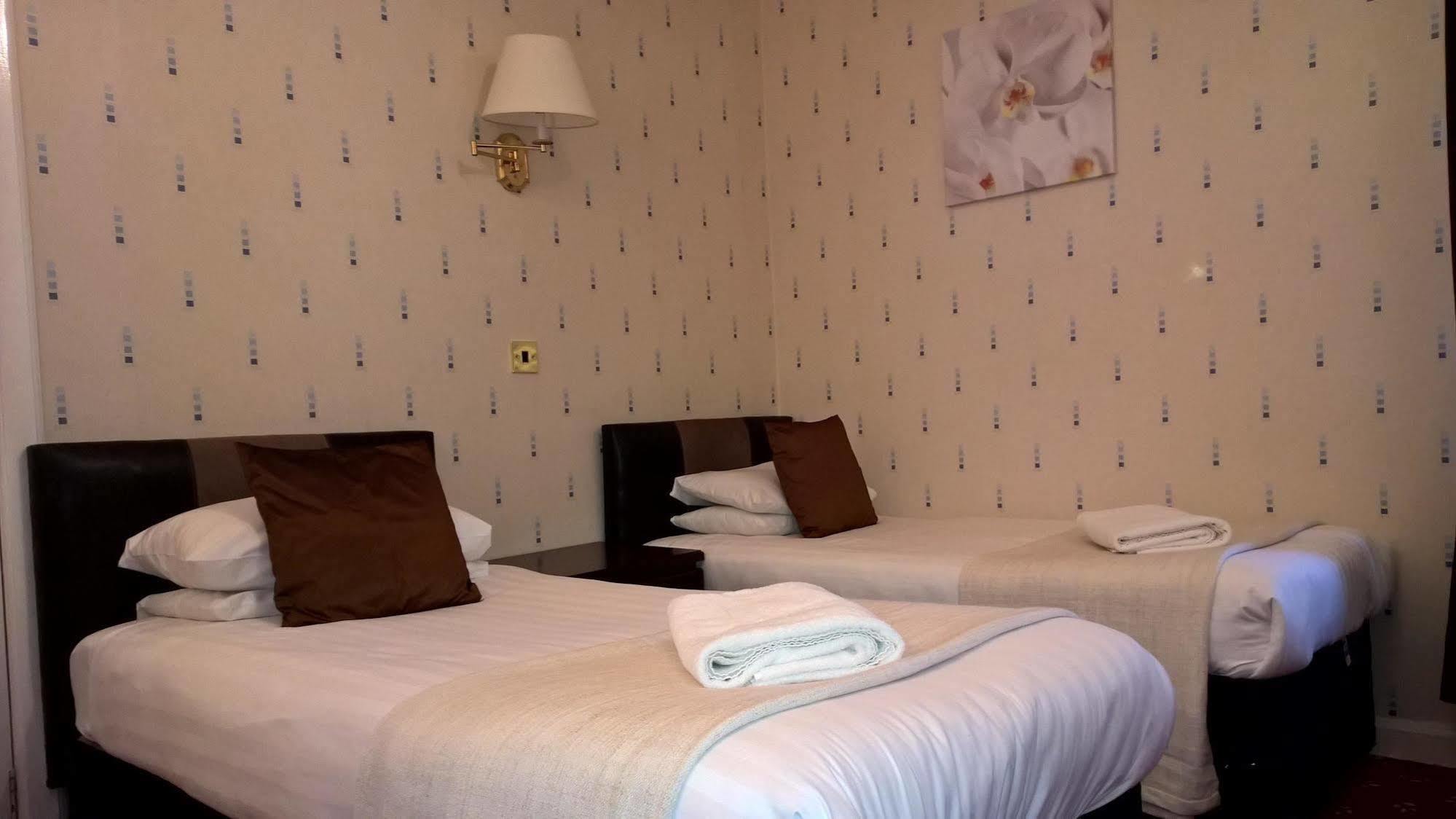 The Park Hotel Dunoon Esterno foto